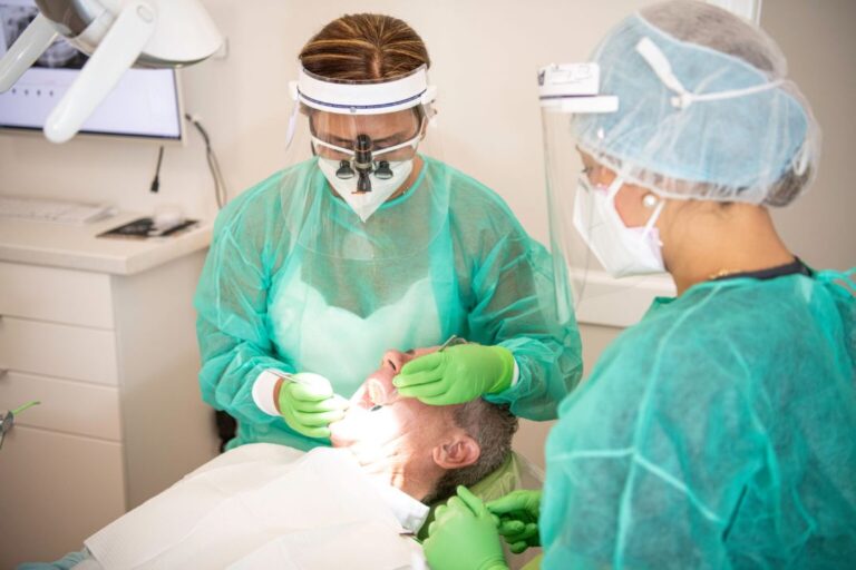 Associate Dentist Role Available in Scotland with Visa Sponsorship